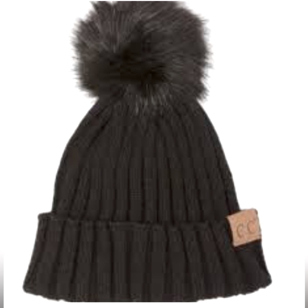CC black beanie with a faux fur Pom-NWOT